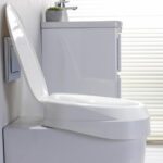 ELEVADOR WC AQUATEC 900 ERGO C/TAPA SIN BRAZOS