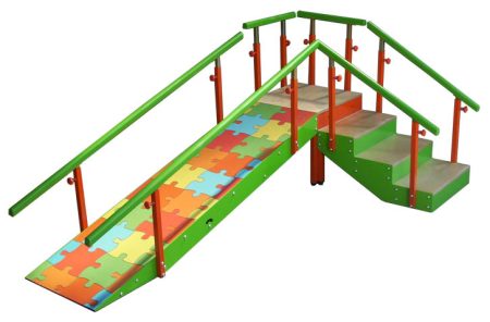 ESCALERA CON RAMPA INFANTIL 4 ESCALONES